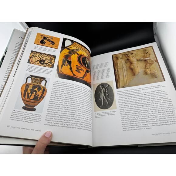 Panorama of the Classical World Coffee Table Book - Picture 10 of 11